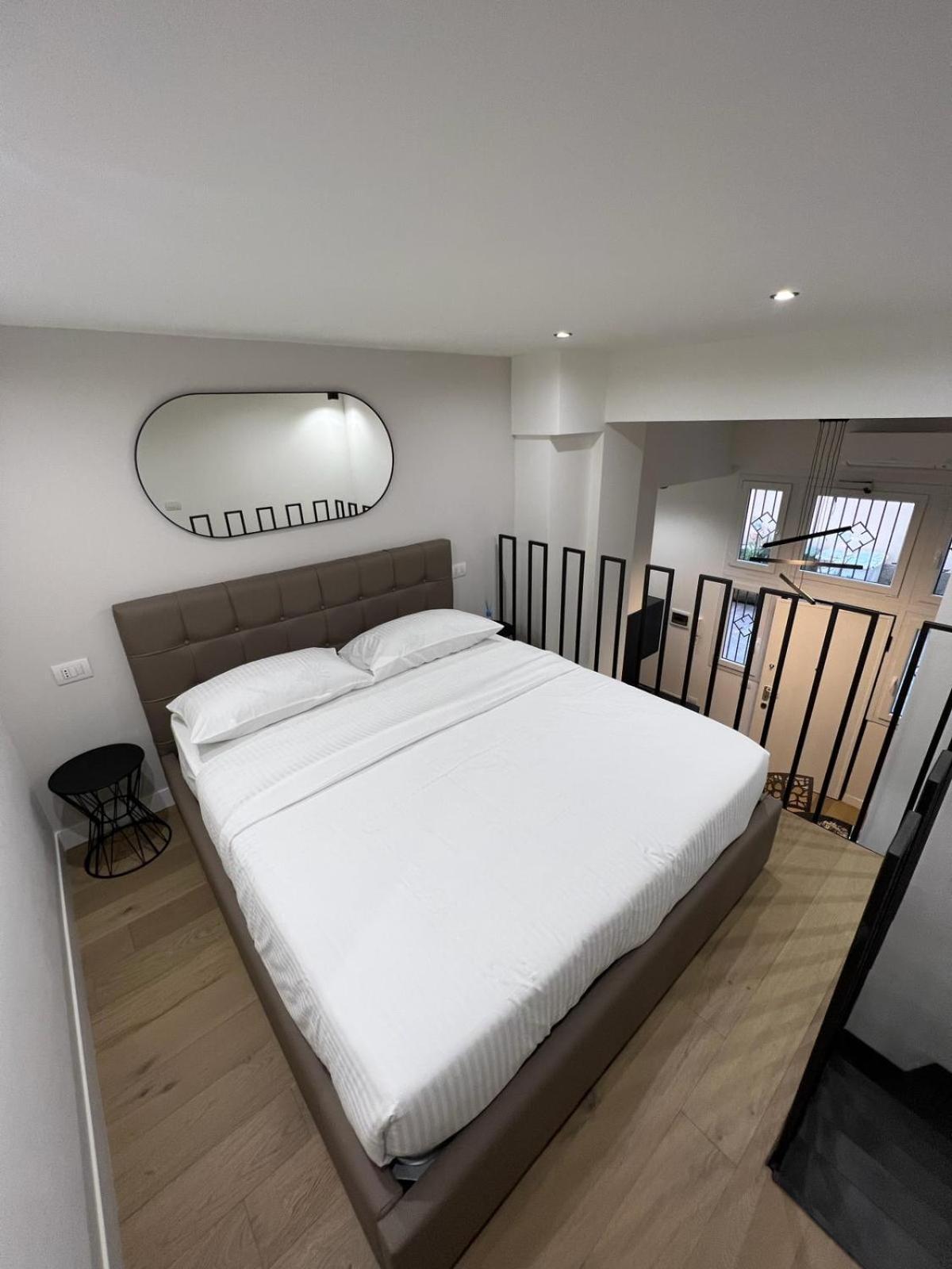 Cortivo House Suite Perugino 8 Milan Bagian luar foto